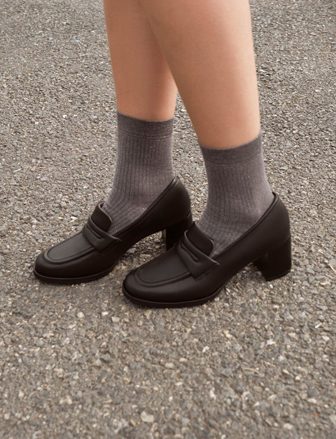 Cabani %100 Hakiki Deri Siyah Kadın Kalın Topuklu Ayakkabı