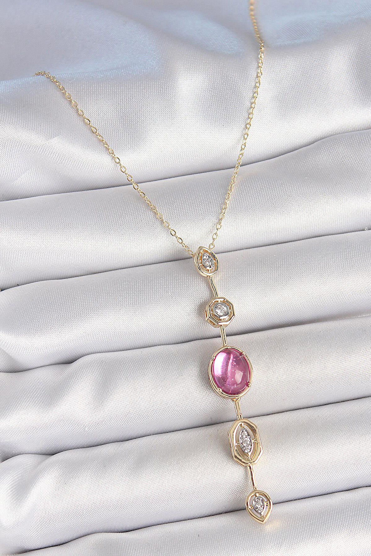 Pirinç Zincir Gold Renk Pembe Zirkon Taşlı Y Kolye