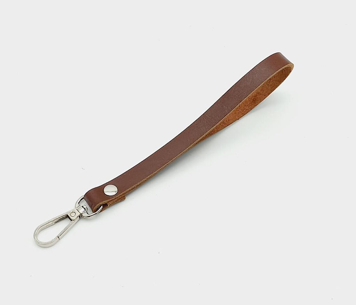 Nusrat Bilişim Çanta Aksesuar Gerçek Deri Kızıl Kahve Renk Elcik Gümüş Metalli