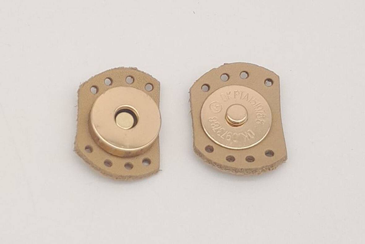 Çanta Aksesuar Ham Doğal Renk Gerçek Derili Oval Kenar Mıknatıslı Çıtçıt Light Gold Metalli