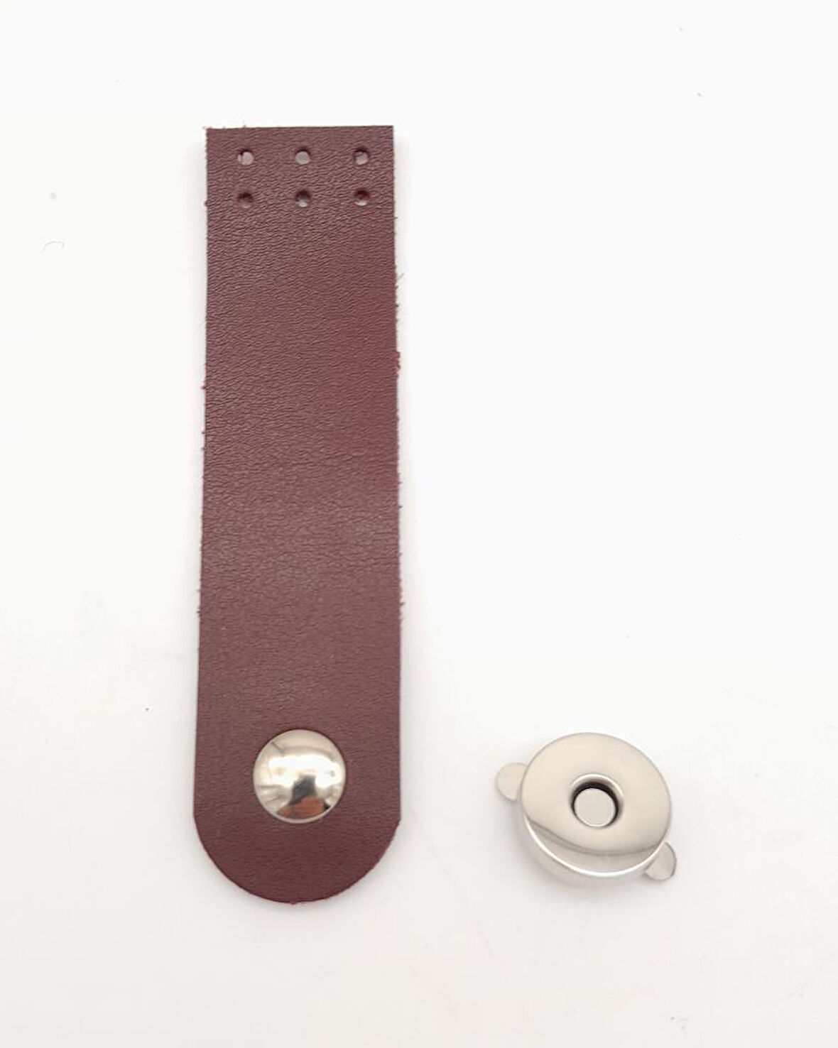 Çanta Aksesuar Bordo Renk Tek Kat Suni Deri Kapak 10.5x2.5 cm Gümüş Metal