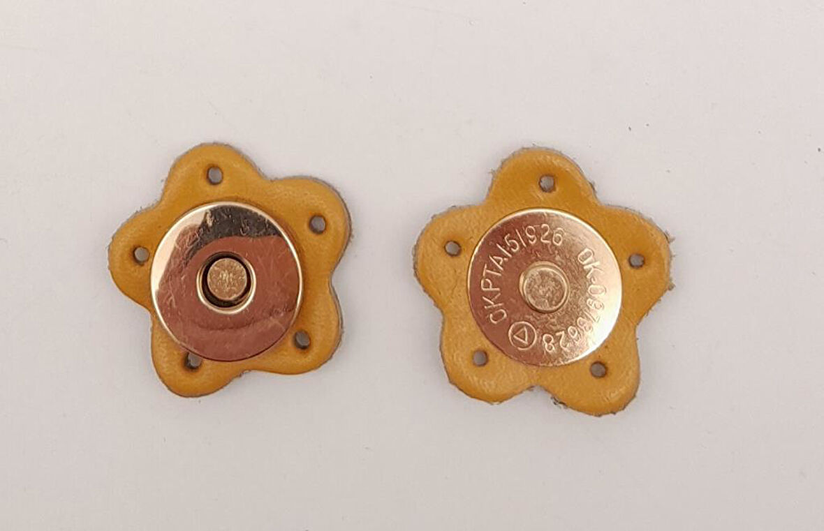 Nusrat Bilişim Çanta Aksesuar Hardal Gerçek Derili Çiçek Model Mıknatıslı Çıtçıt Light Gold Metalli