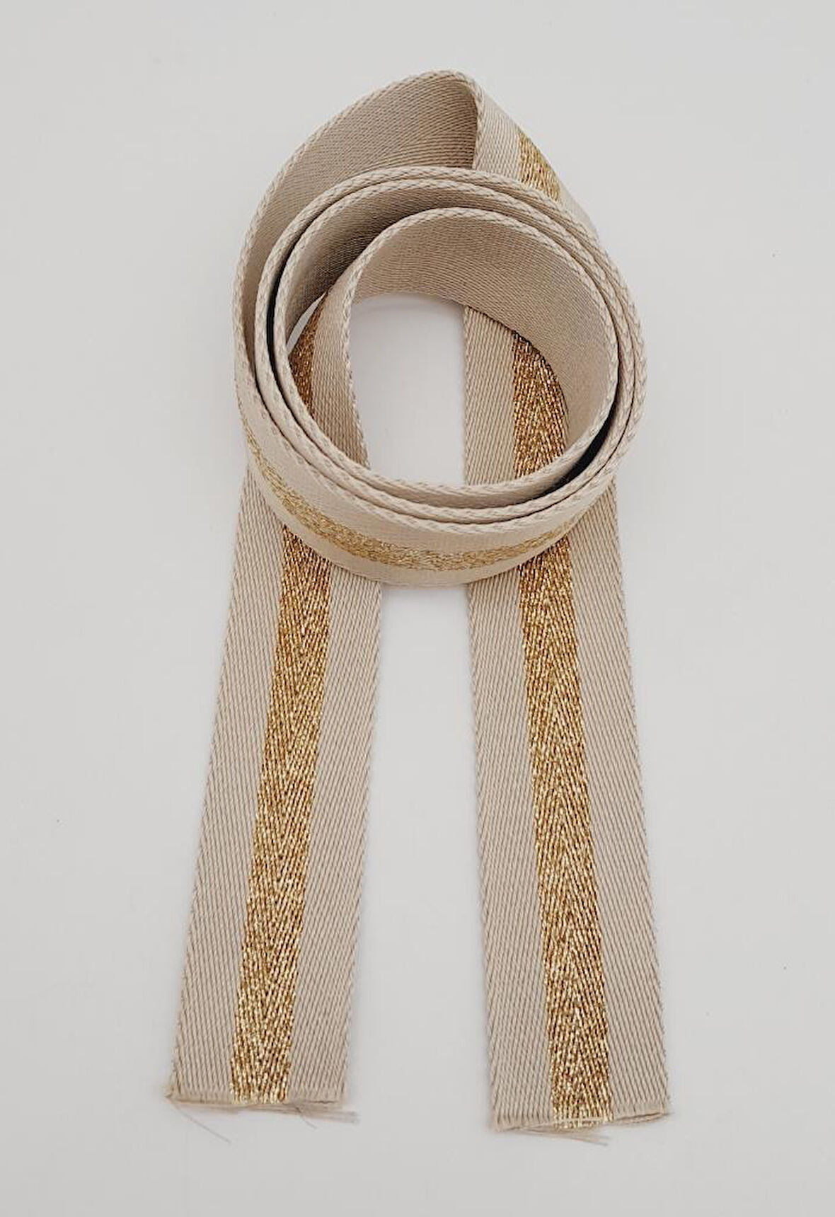 Nusrat Bilişim Çanta Aksesuar 4 Cm Bej Renk Simli Polyester Kolon 1 Metre
