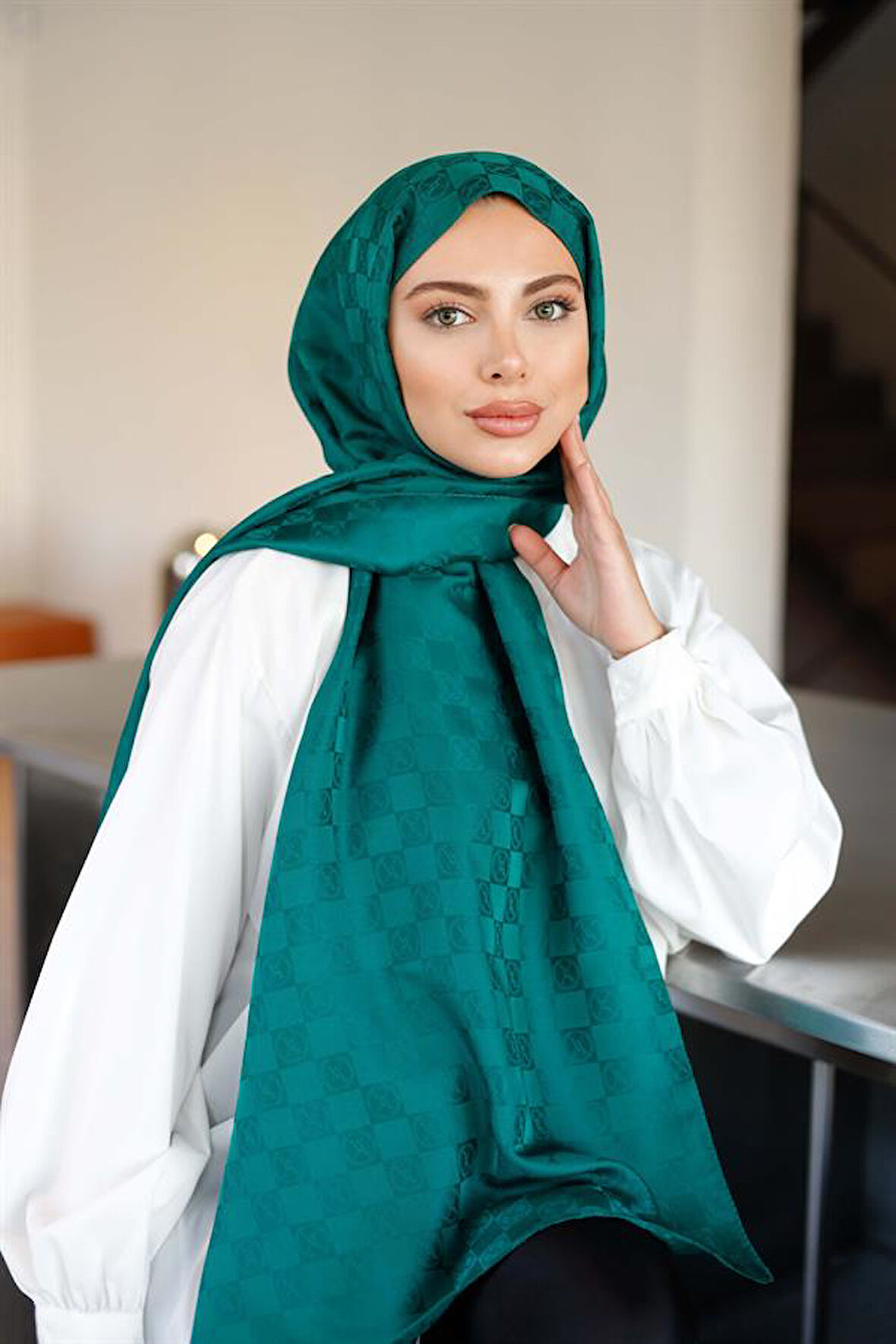 Dama Desen Şal Zümrüt