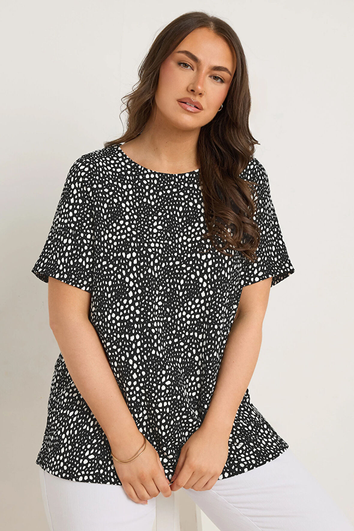 Büyük Beden Kısa Kollu Bisiklet Yaka Desenli Bluz 615913