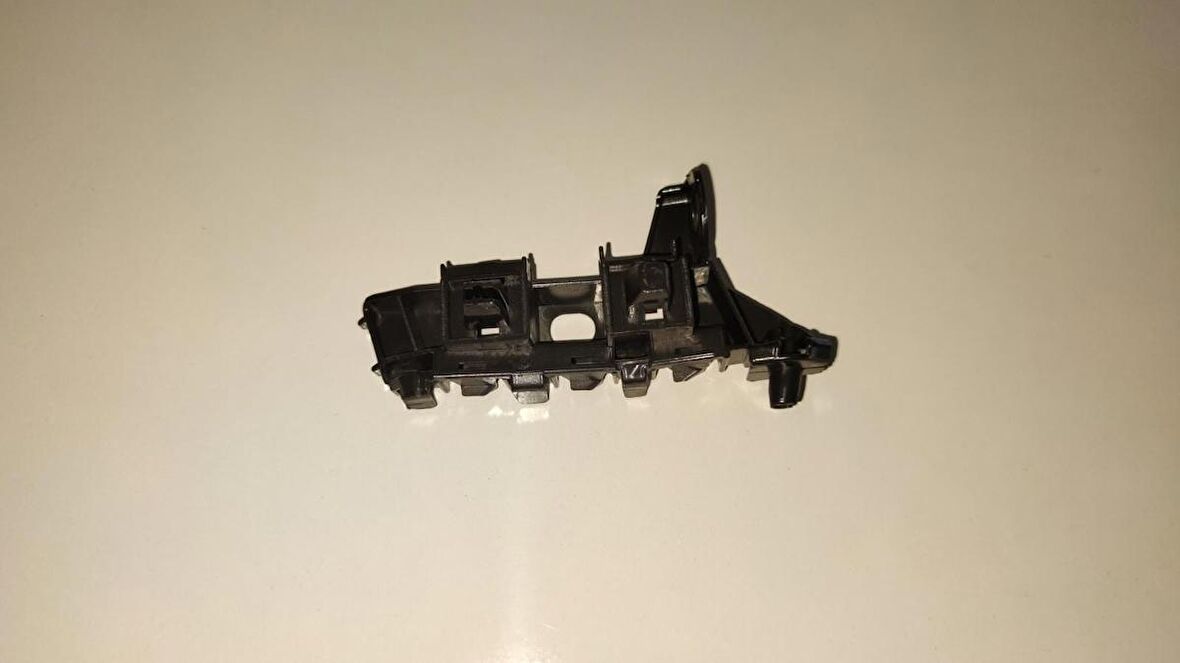 BRAKET TAMPON CIVIC 21-23 ÖN RH