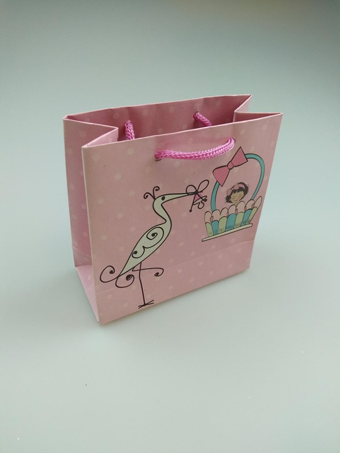KARTON ÇANTA LEYLEKLİ PEMBE 11CM X 11CM - 1 ADET
