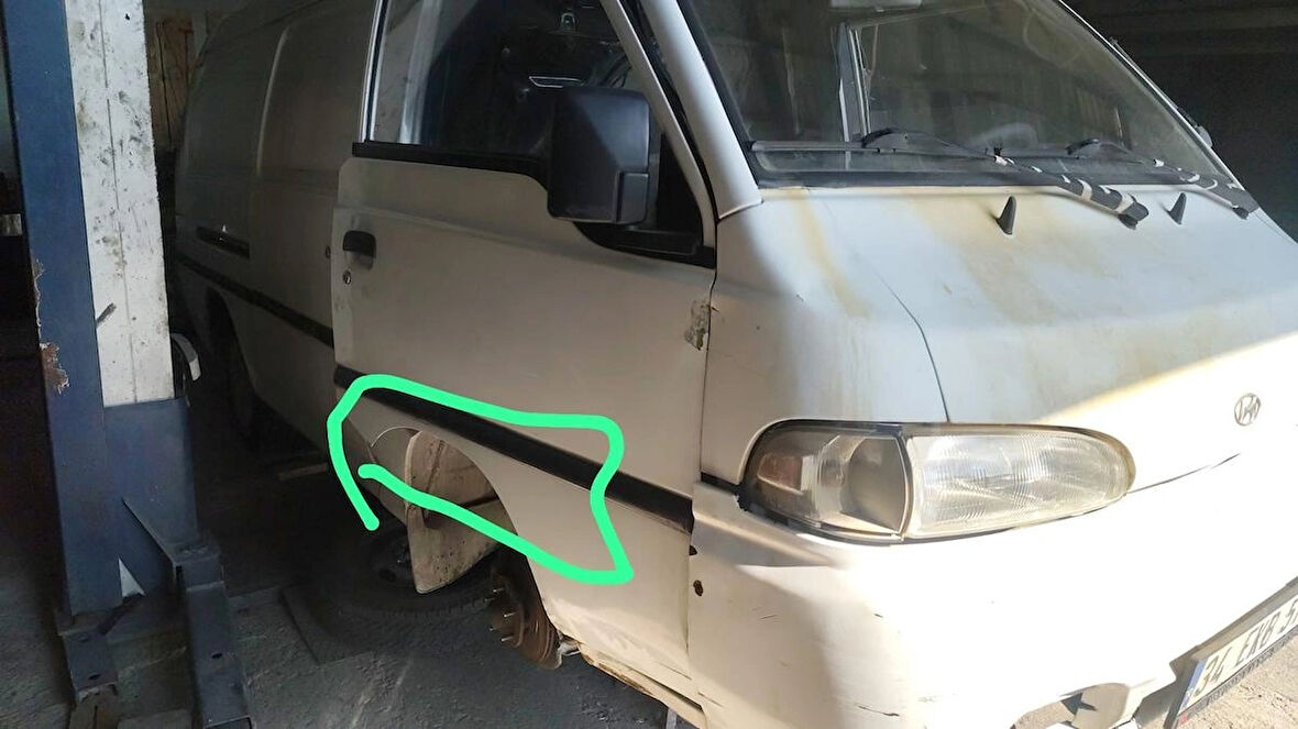 Hyundaı H100 Minibüs Sac Ön Çamurluk Eşik Sacı Ay Sacı Etek sacı takım sağ ve sol ve 2 İç ve 2 Dış yani 4 adet Parça