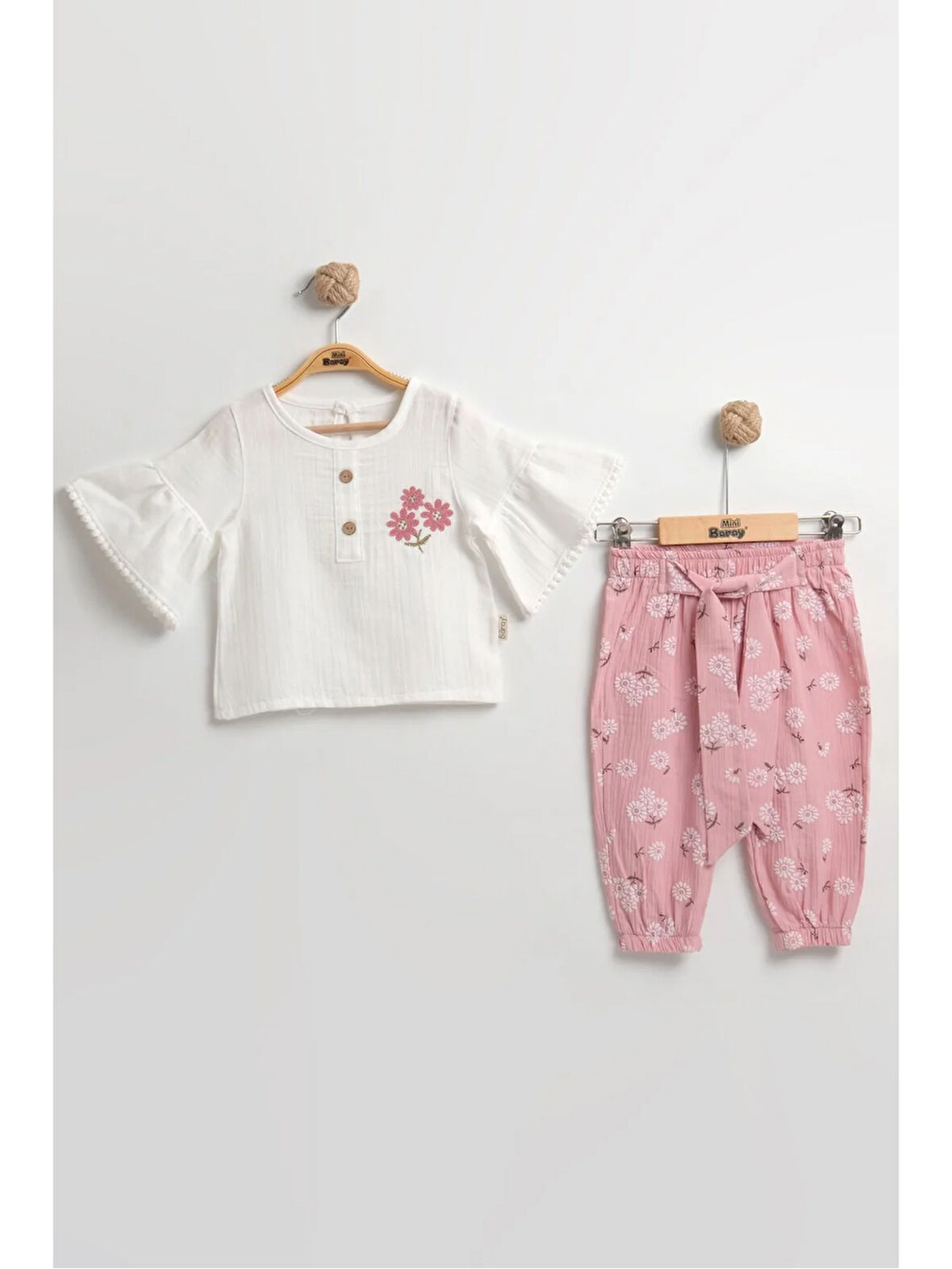 Çiçekli Müslin Pantolonlu Kız Bebek Takımı %100 Pamuk (9-12-18 Ay) - Şık ve Rahat Günlük Set