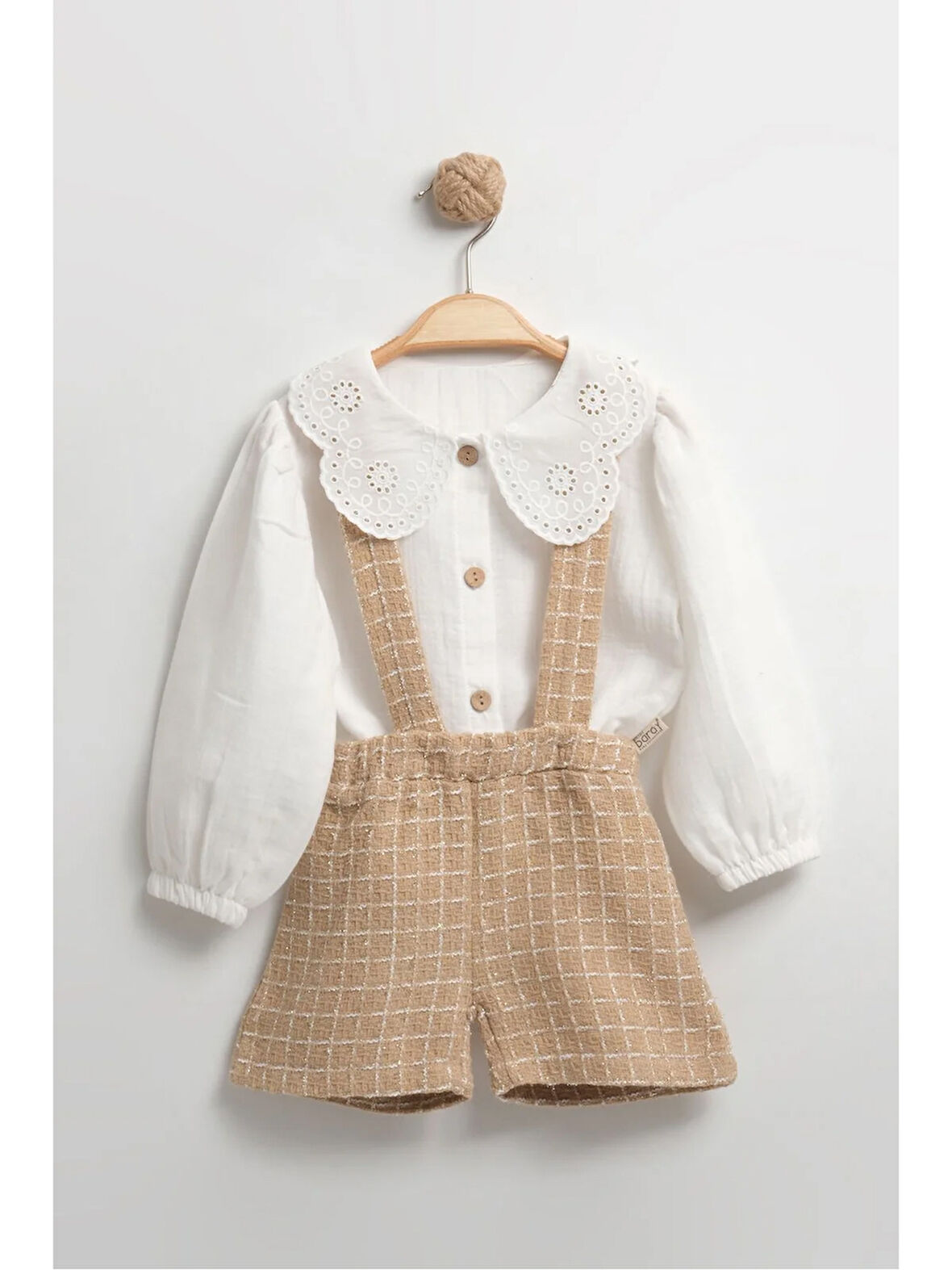 Dantel Yakalı Müslin Gömlekli Askılı 2'li Kız Bebek Takımı - Şık ve Nefes Alan Kumaş