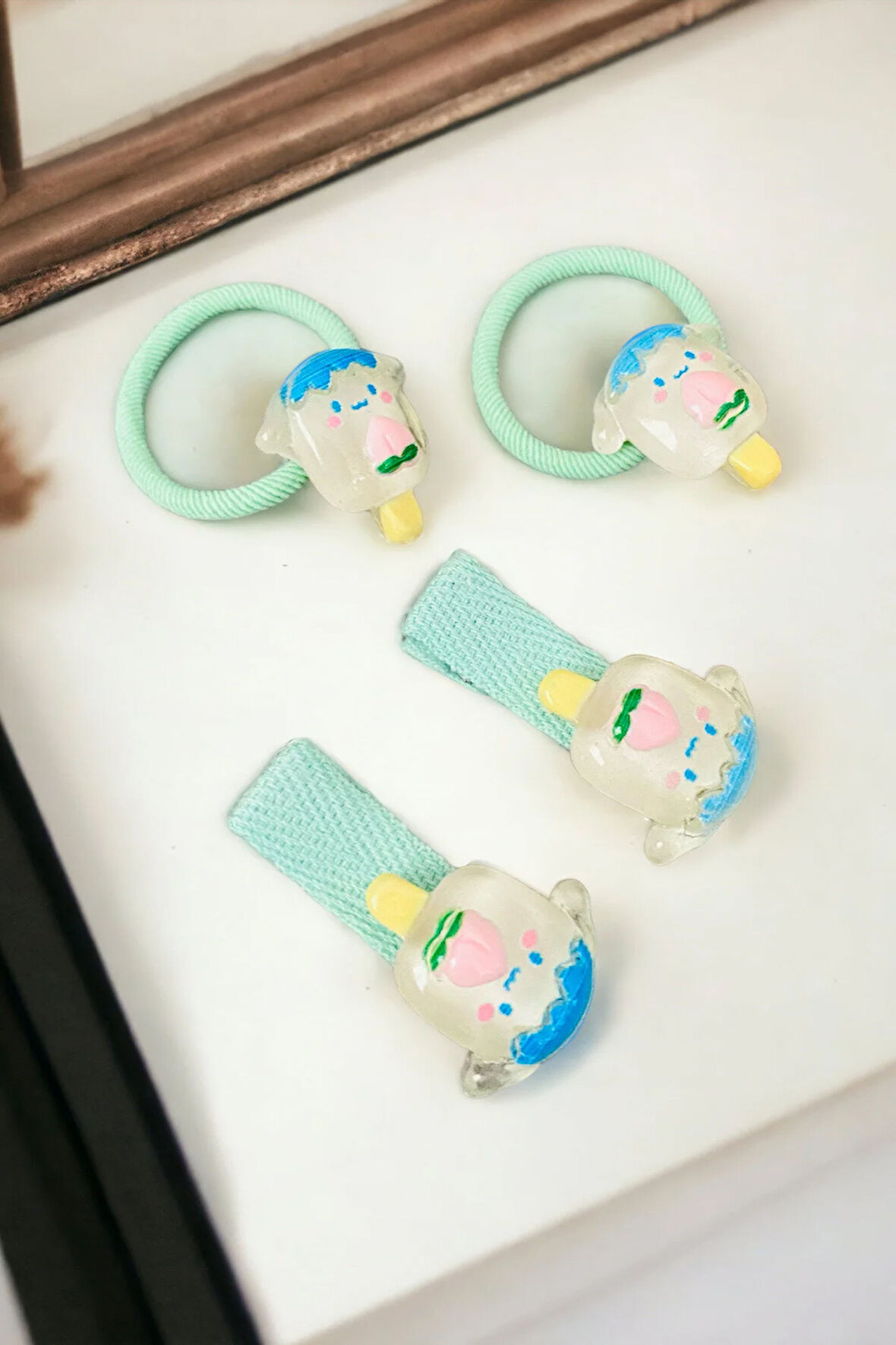 Çocuk 4 Adet Figürlü Lastik Ve Pens Toka Seti