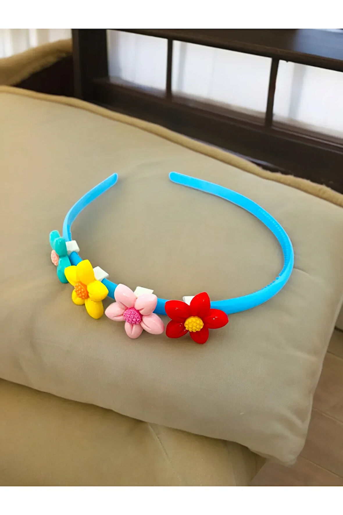 Çocuk Çiçek Figürlü Parlak Yeni Sezon Taç