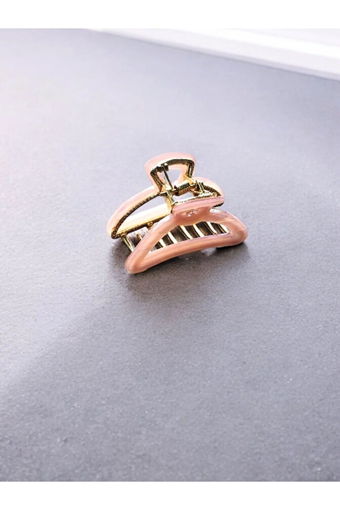 Kadın Minik Altın Detaylı 4 Cm Kemik Mandal Toka