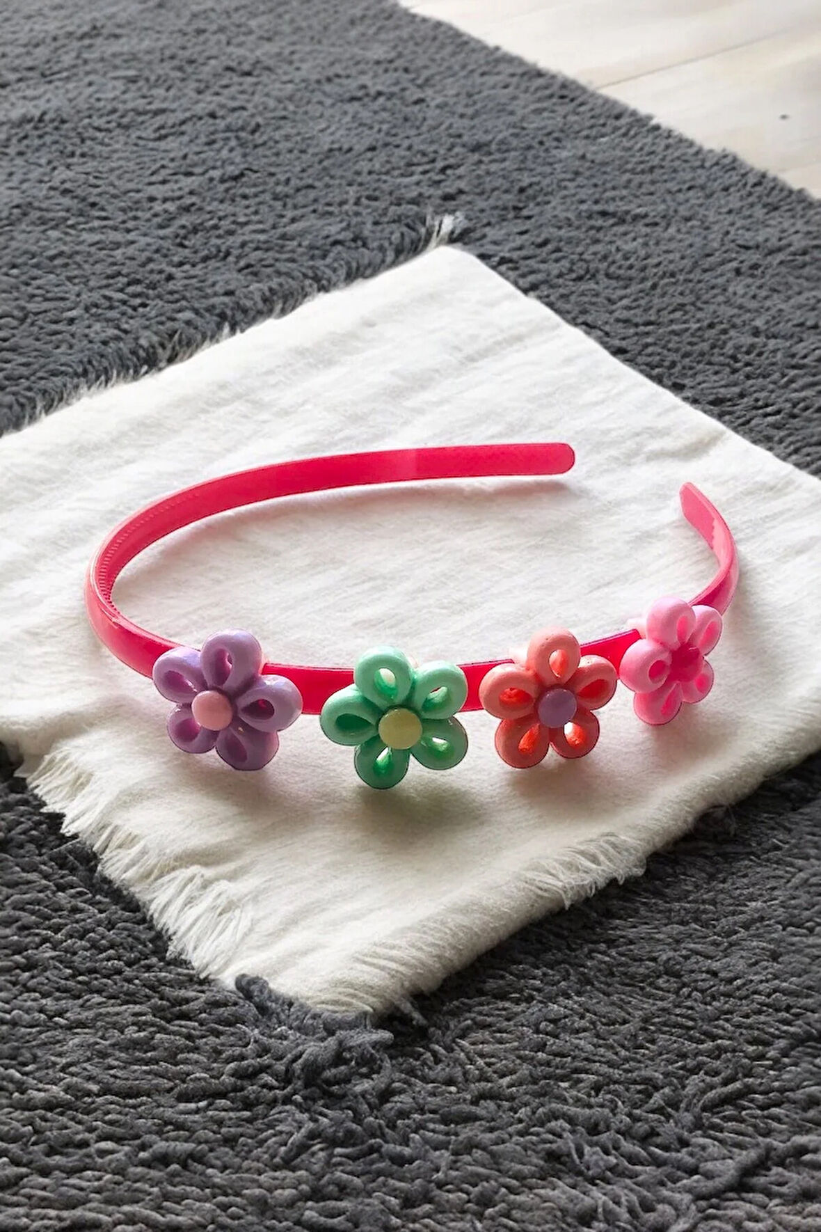 Çocuk Papatya Figürlü Soft Renklerde Taç