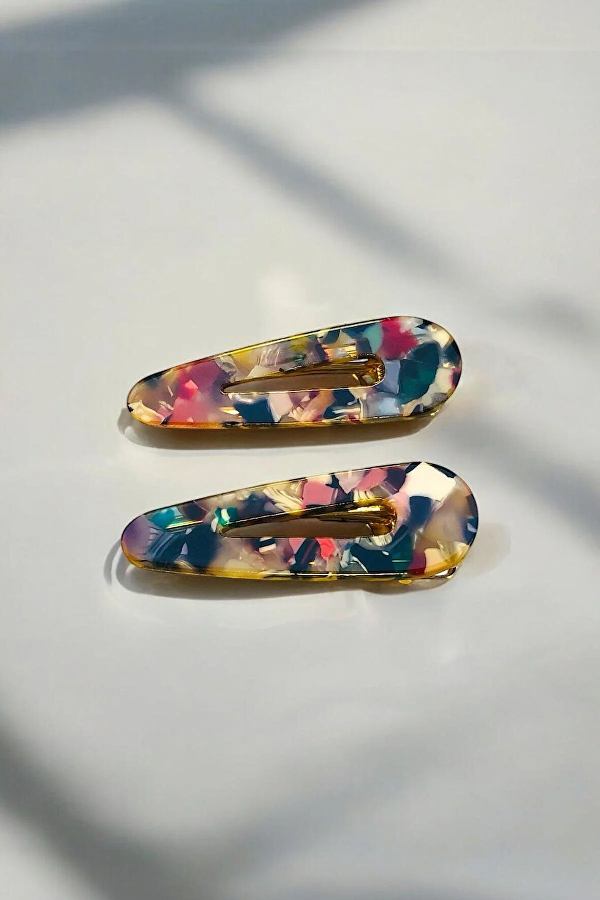 Kadın Akrilik 6,5 Cm Altın Metal Pens Toka