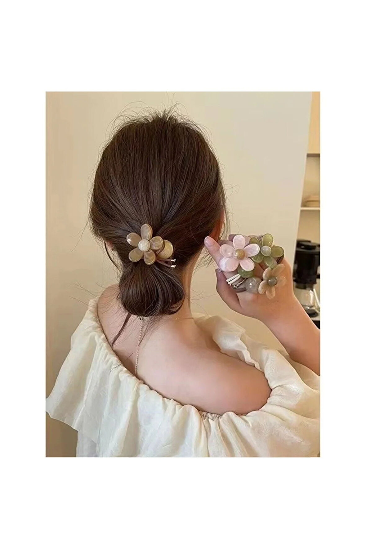 Kadın  Akrilik At Kuyruğu Çiçek Figürlü Lastikli Toka