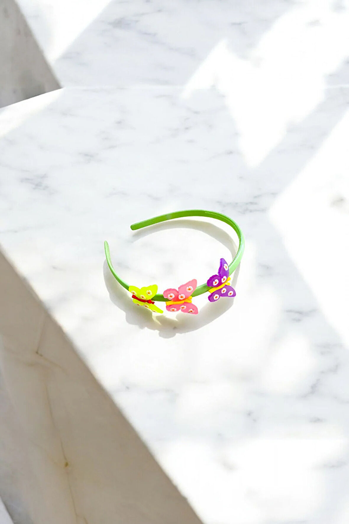 Çocuk Kelebek Figürlü Parlak Renklerde Taç