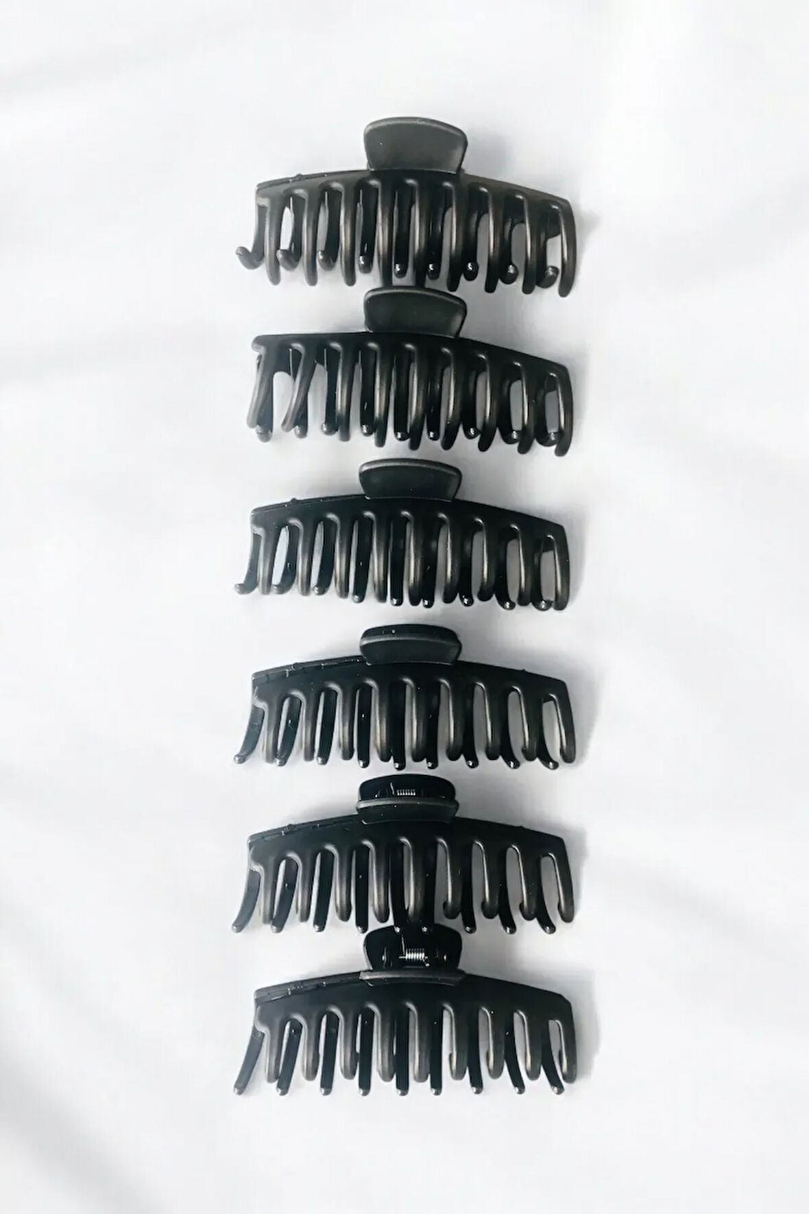 11 cm Büyük Boy Tırpan Model Renkli Kadın Saç Tokası | 6’lı Set – Güçlü Tutuculuk – Mat Yüzey