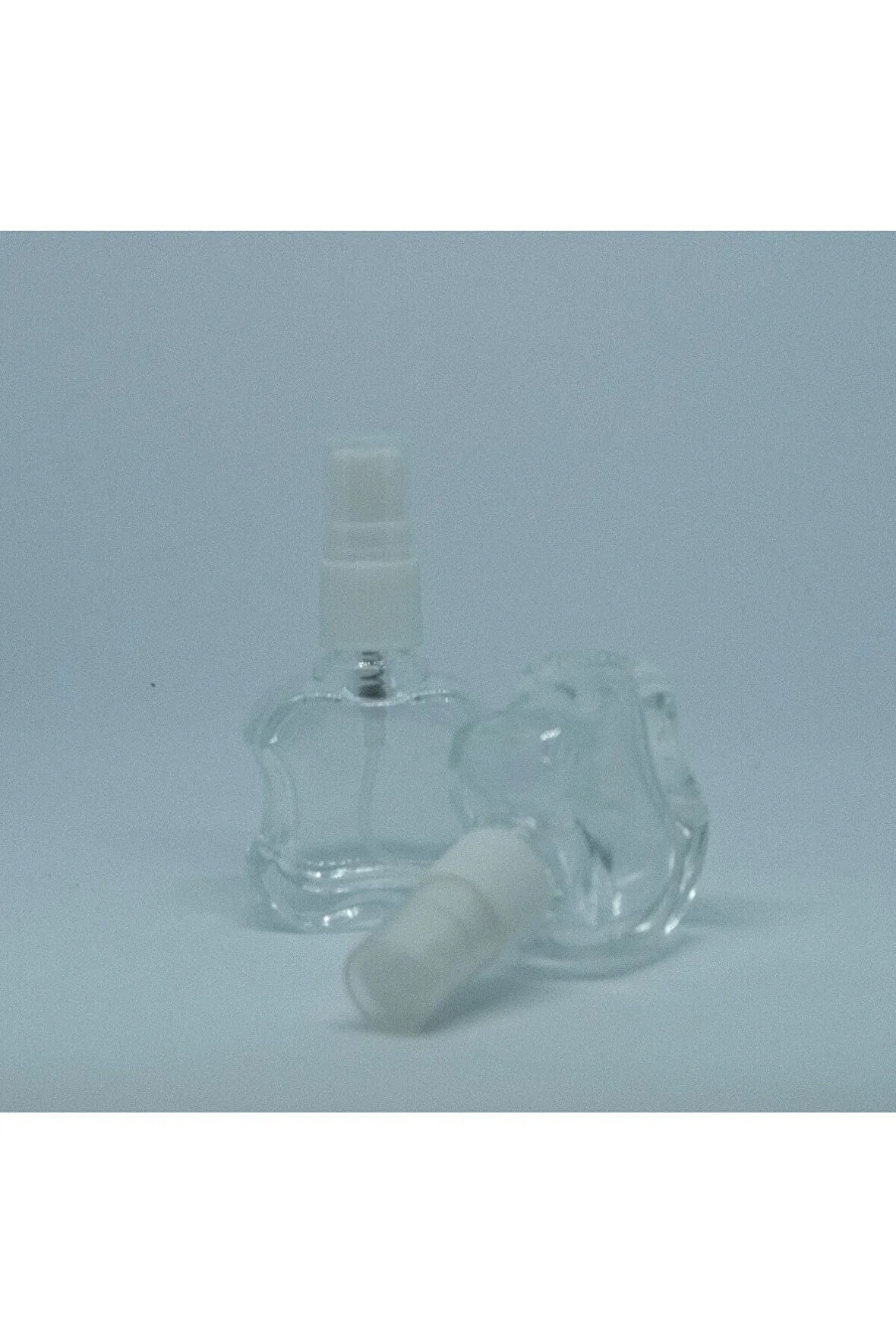 BOŞ PARFÜM VE KOLONYA ŞİŞESİ 8 ML 3 ADET ELMA BOŞ CAM BEYAZ SPREY ŞİŞE