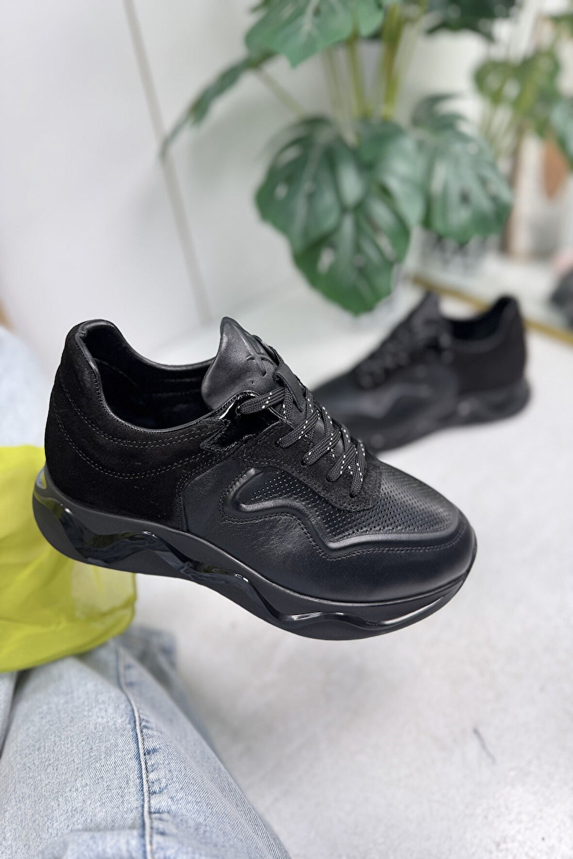 Günlük Erkek Ayakkabı Hakiki Deri Bağcıklı Yüksek Taban Süet ve Desen Detay Bilek Destek Sneaker 720