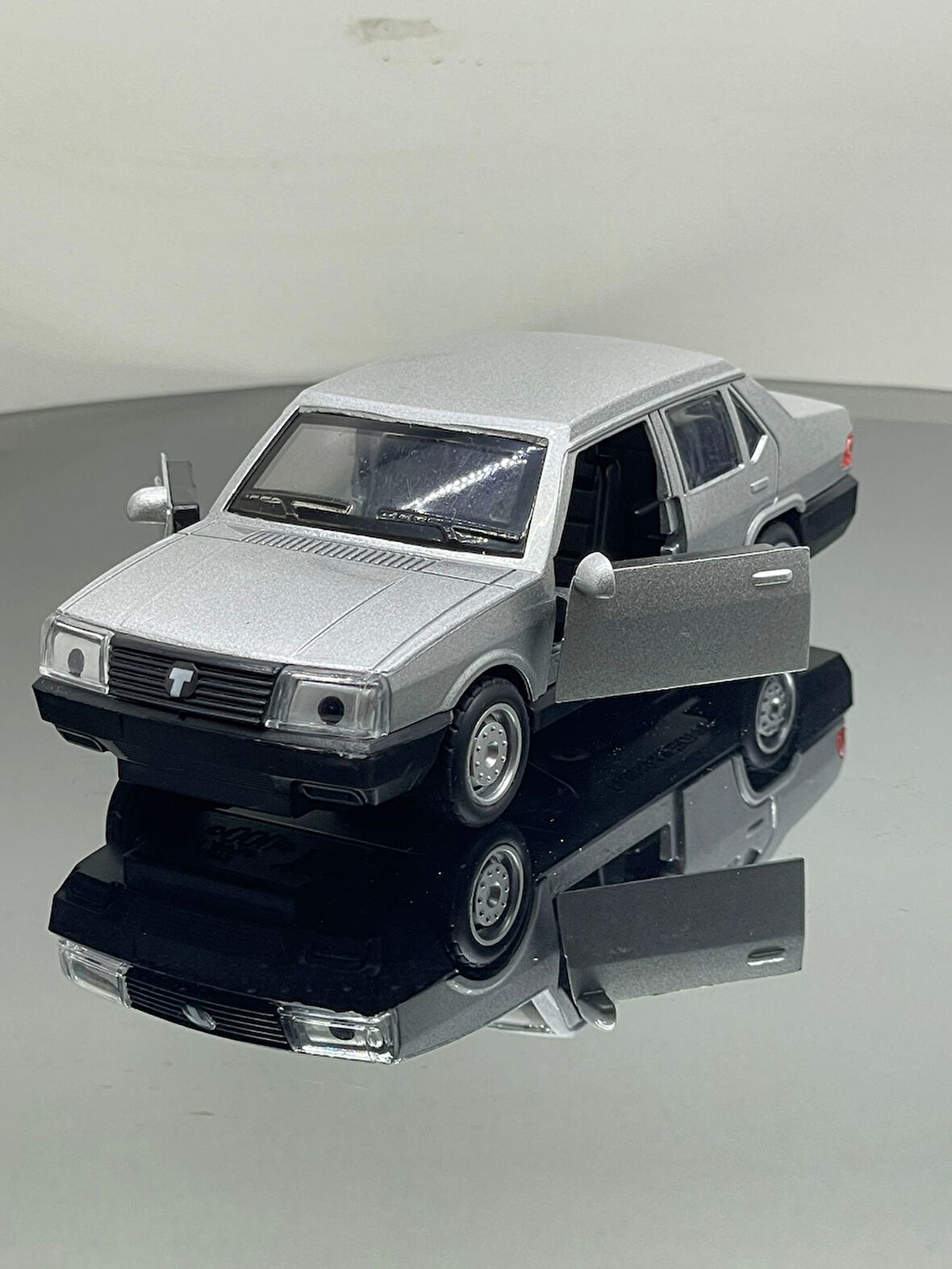 Metal 1.36 Tofaş Şahin Model Oyuncak Araba