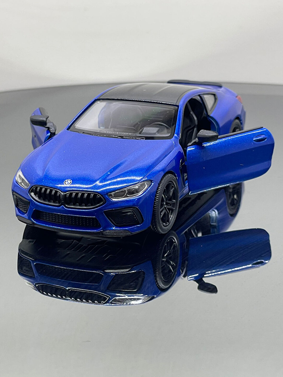 1.36 Ölçek Bmw M8 Metal Çek Bırak Model Oyuncak Araba