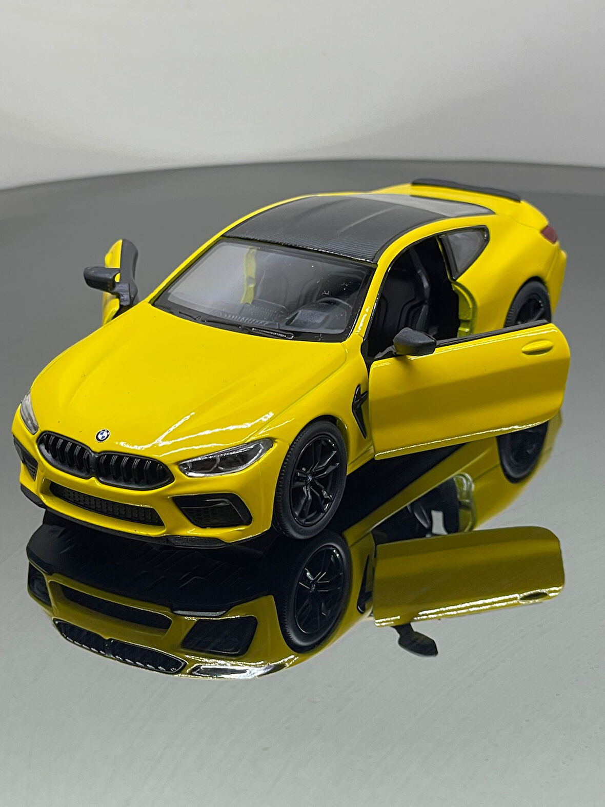 1.36 Ölçek Bmw M8 Metal Çek Bırak Model Oyuncak Araba