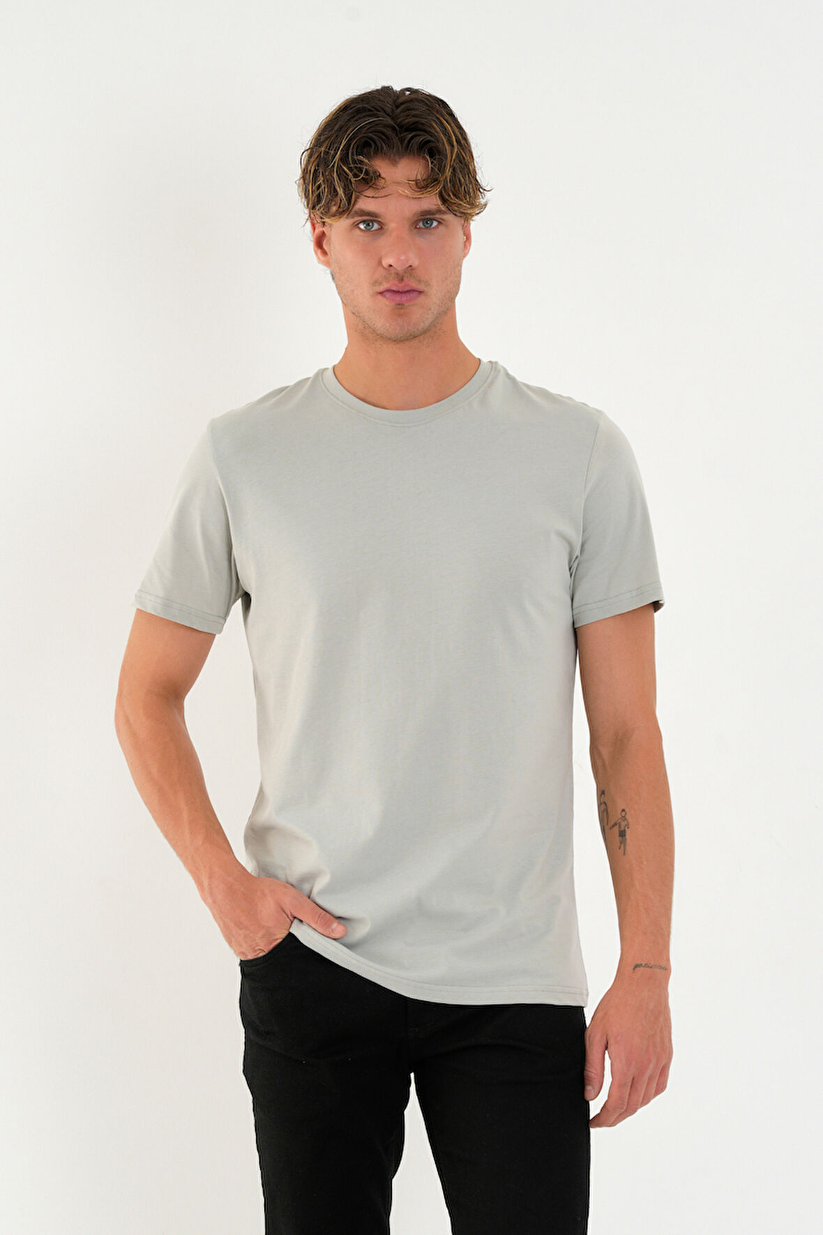 Regular Fit Baskısız Basic T-Shirt %100 Pamuk Yumuşak Dokulu Bisiklet Yaka Tişört