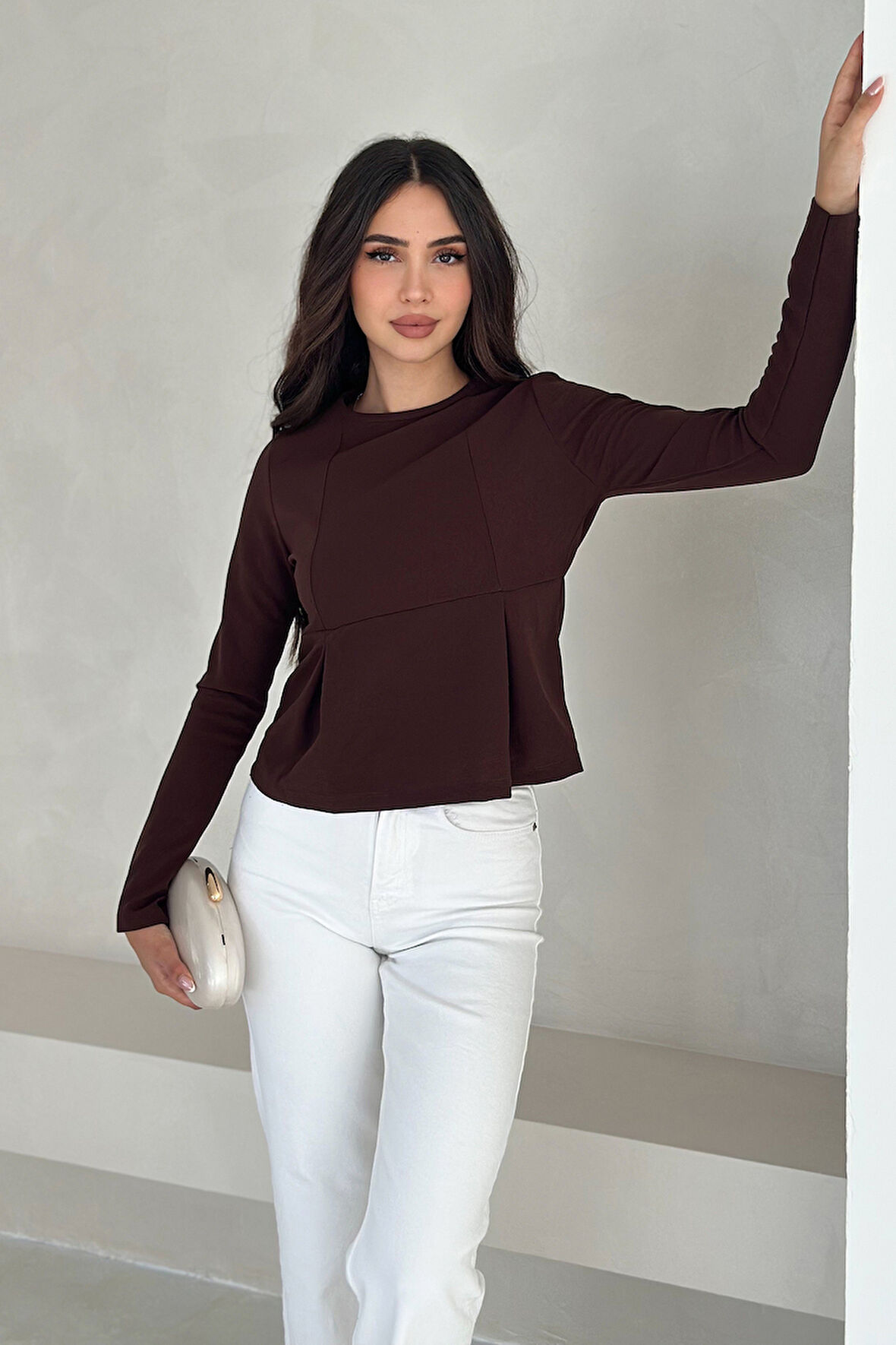 Kadın Volanlı Dikiş Detaylı Premium Bluz – Vücut Şekillendirici & Modern Kesim