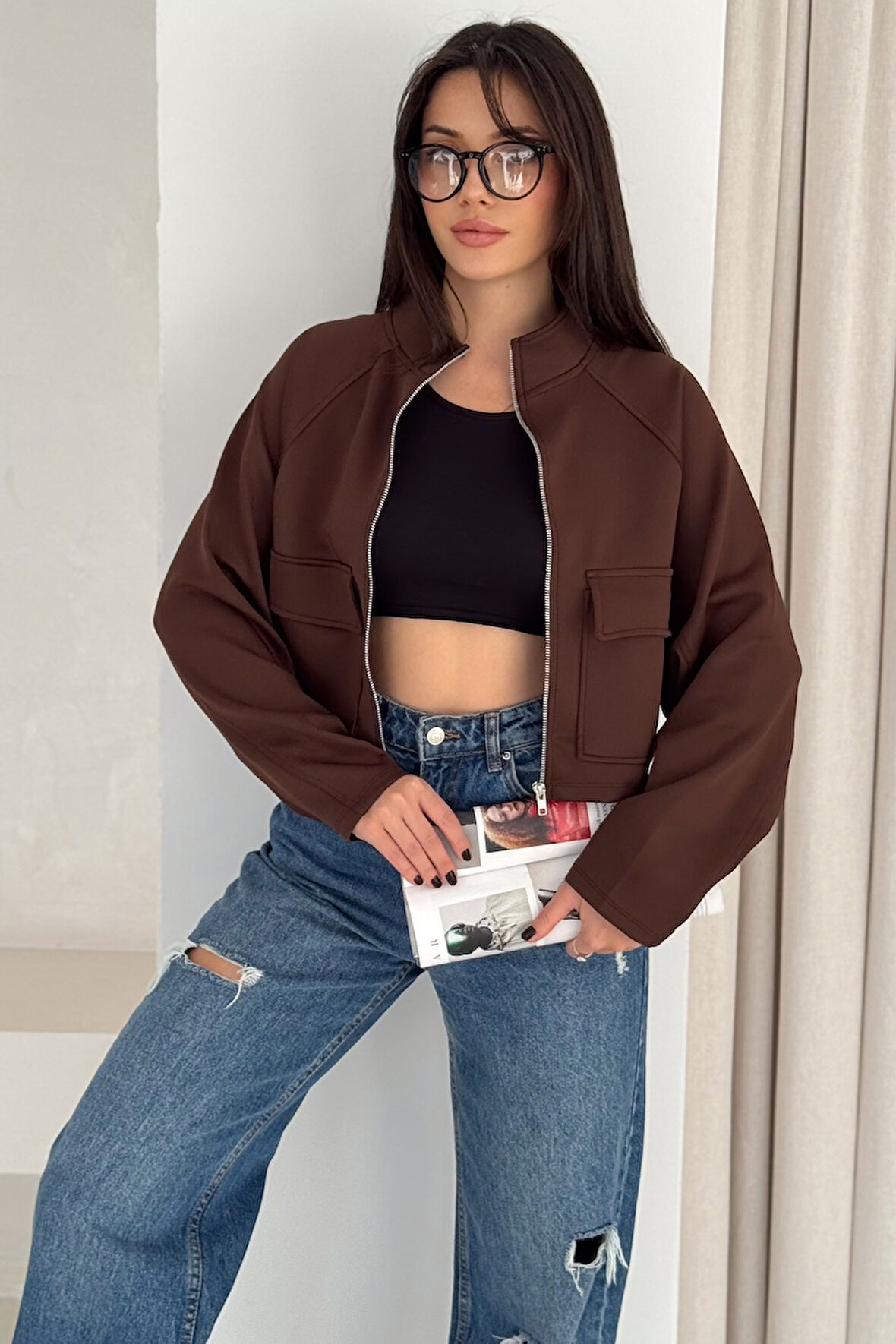 Kadın Scuba Metal Fermuarlı Kısa Ceket – Minimal & Şehirli Dokunuş