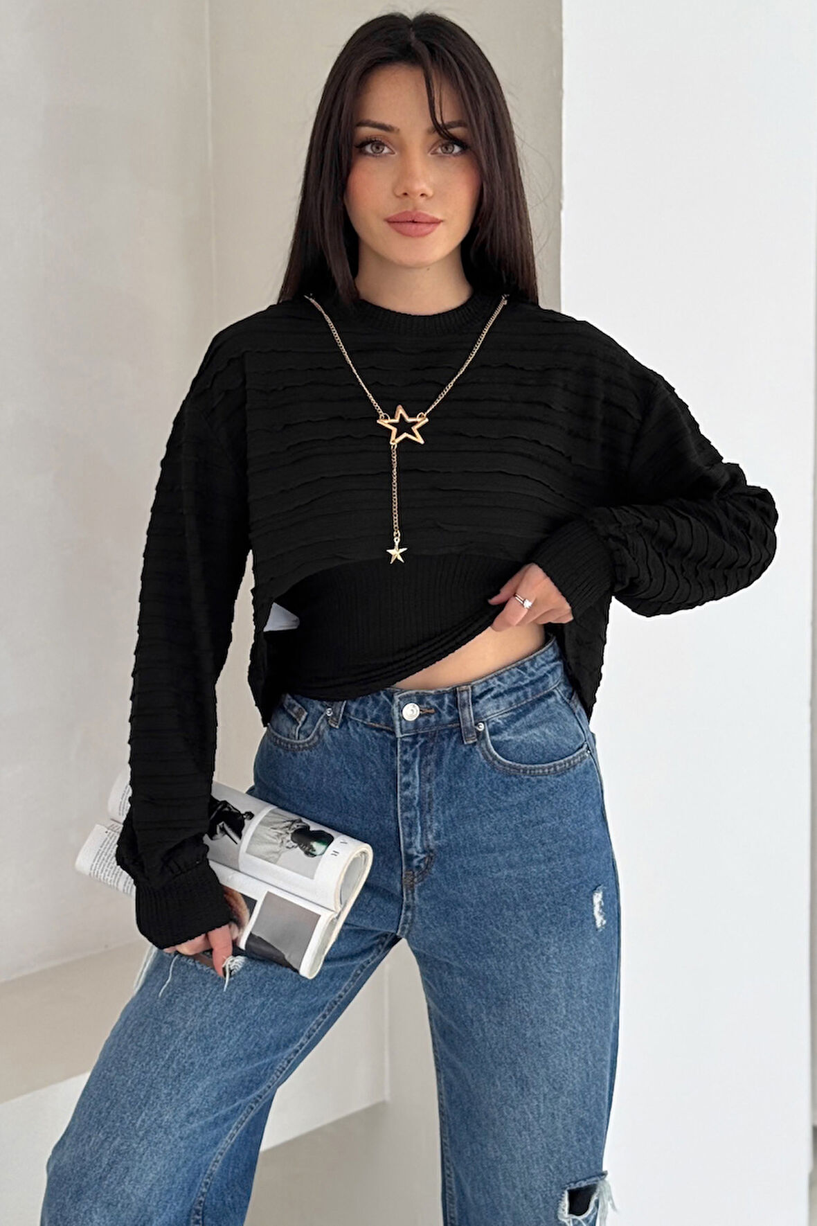 Kadın Dokulu Atlet & Kolye & Sweatshirt Takım – Sıcak & Şehirli Stil