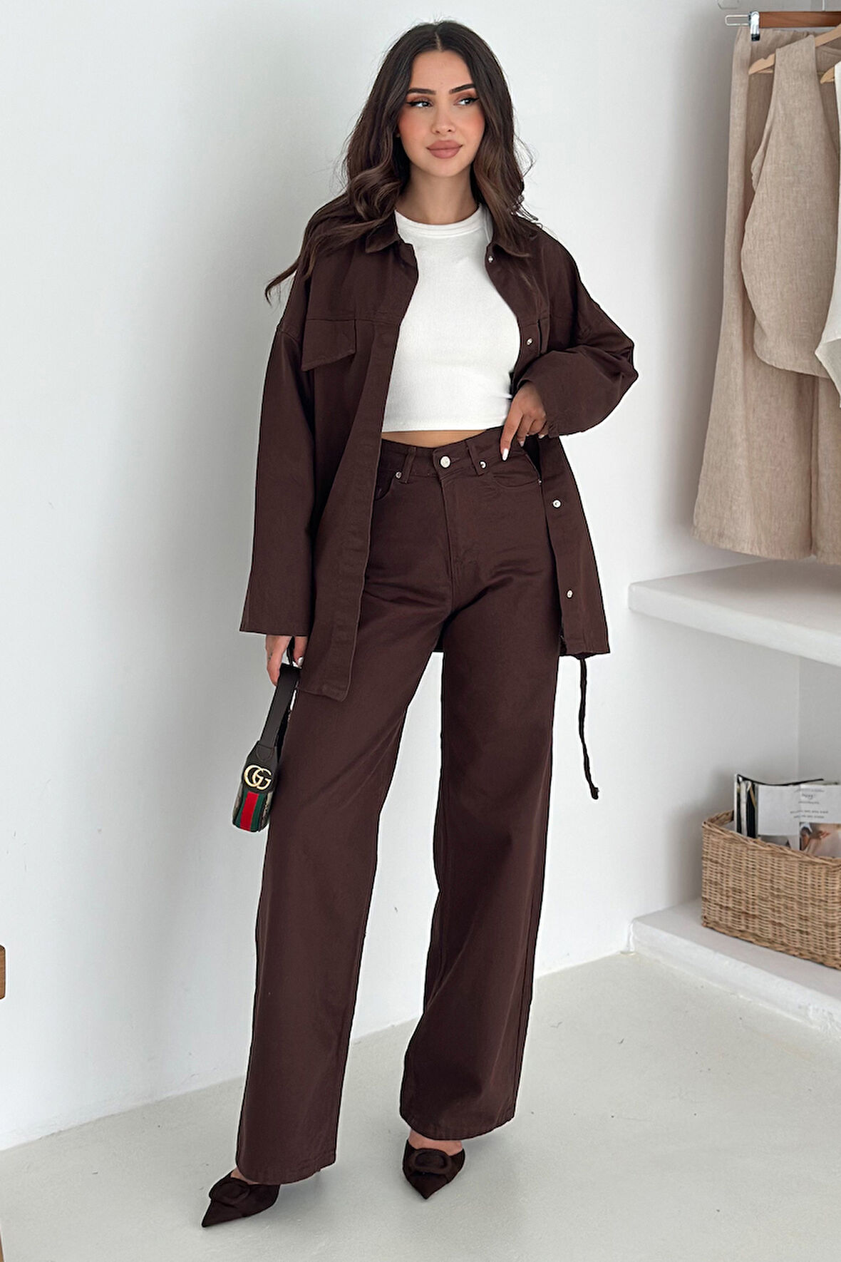 Kadın Ceket Pantolon Kuşak Detaylı Takım – Şehirli & Sofistike Stil