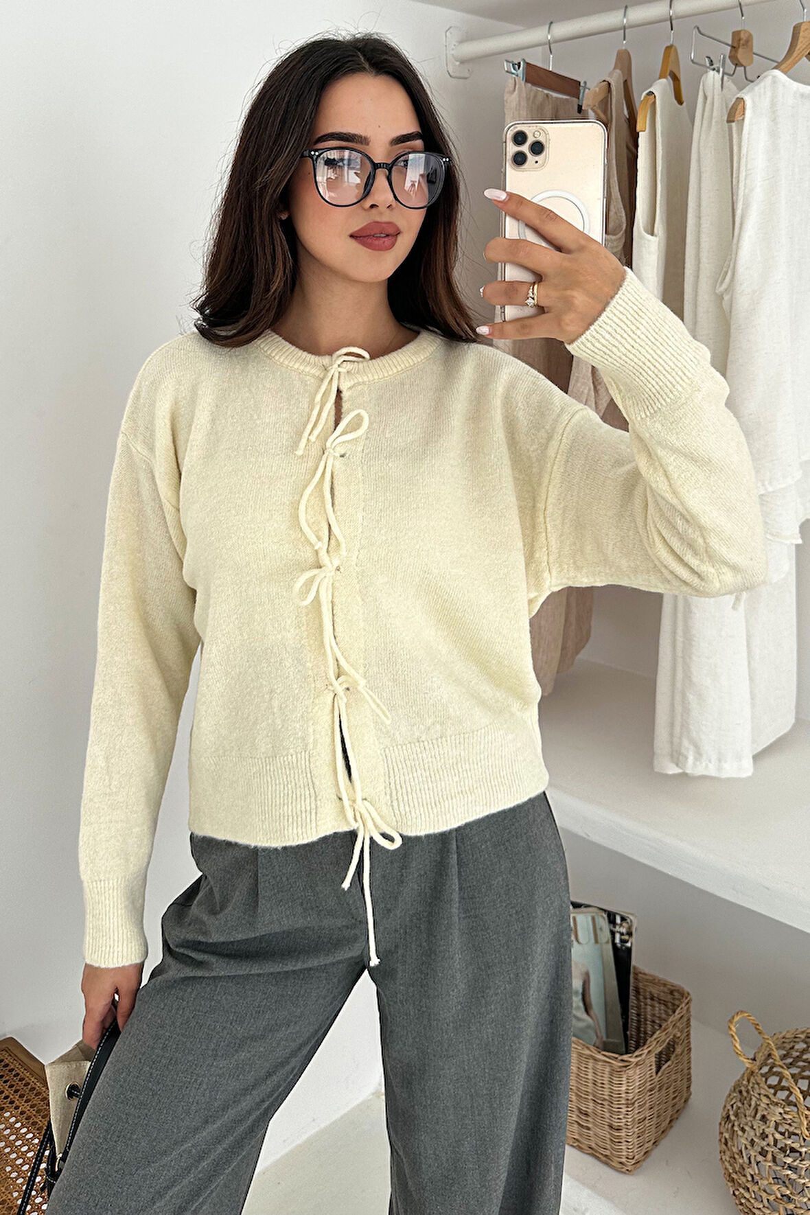 Kadın Fiyonk Detaylı Dokulu Triko – Yaratıcı & Şehirli Stil