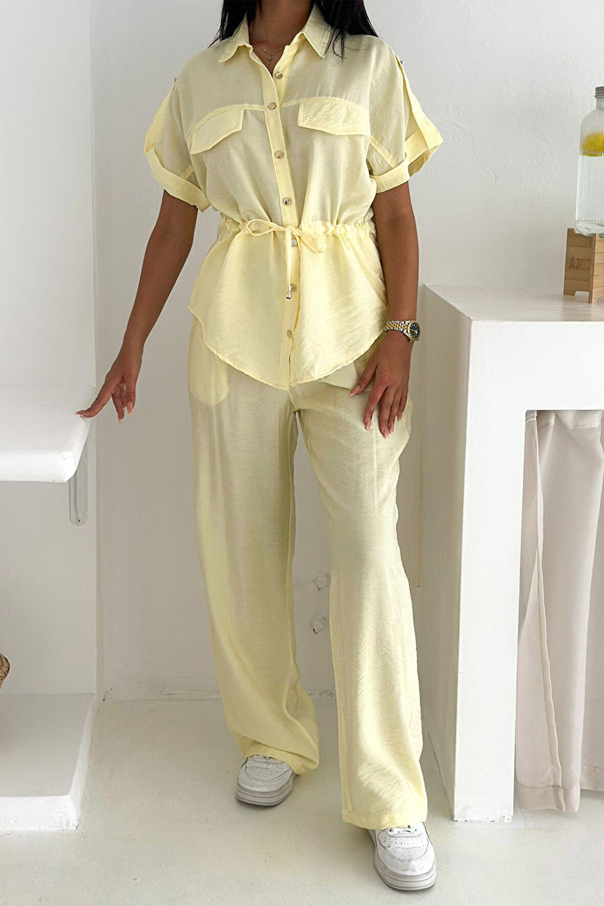 Kadın Bağcıklı Dokuma Tensel Takım – Ferah & Şehirli Stil