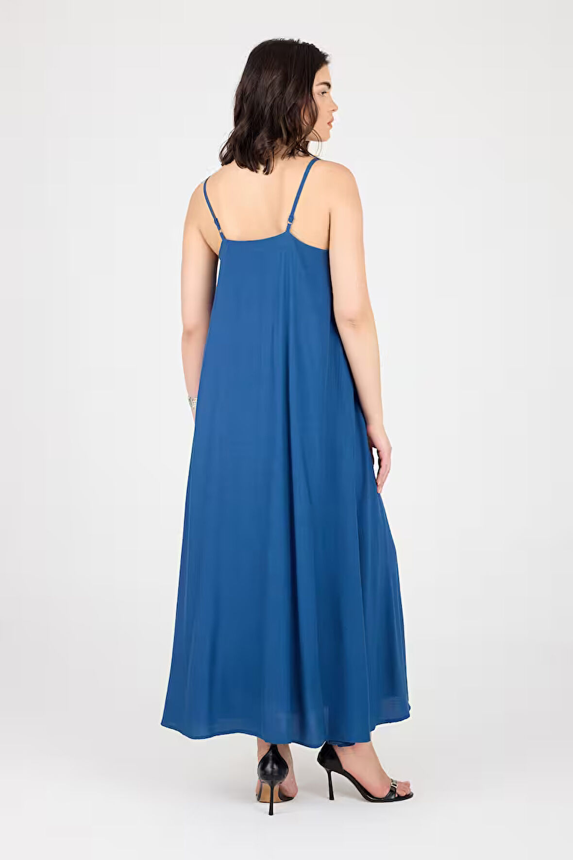 İnce Askılı Salaş Kesim Maxi Boy Elbise