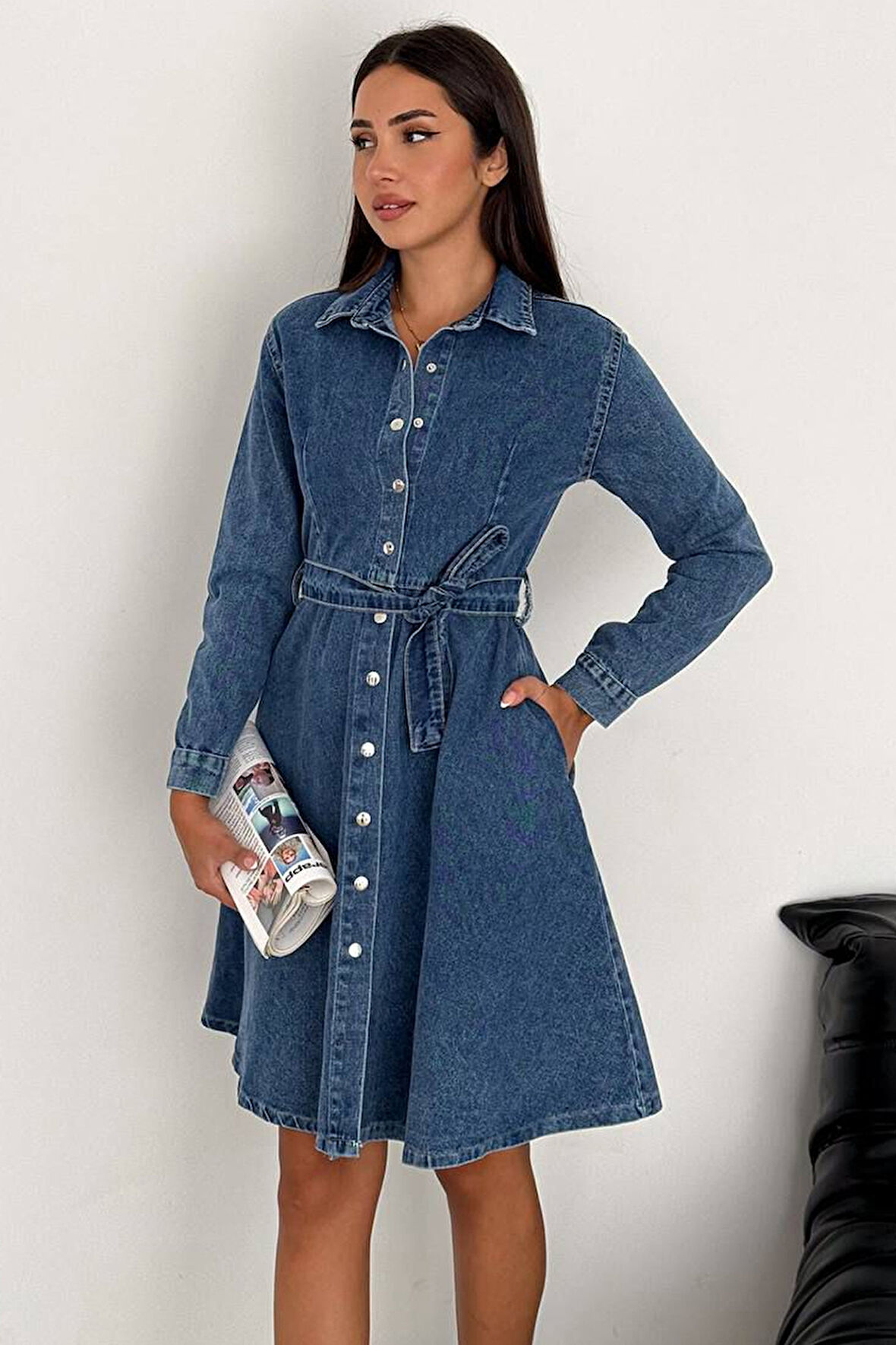 Kadın Kuşaklı Düğmeli Denim Elbise – Timeless Fit