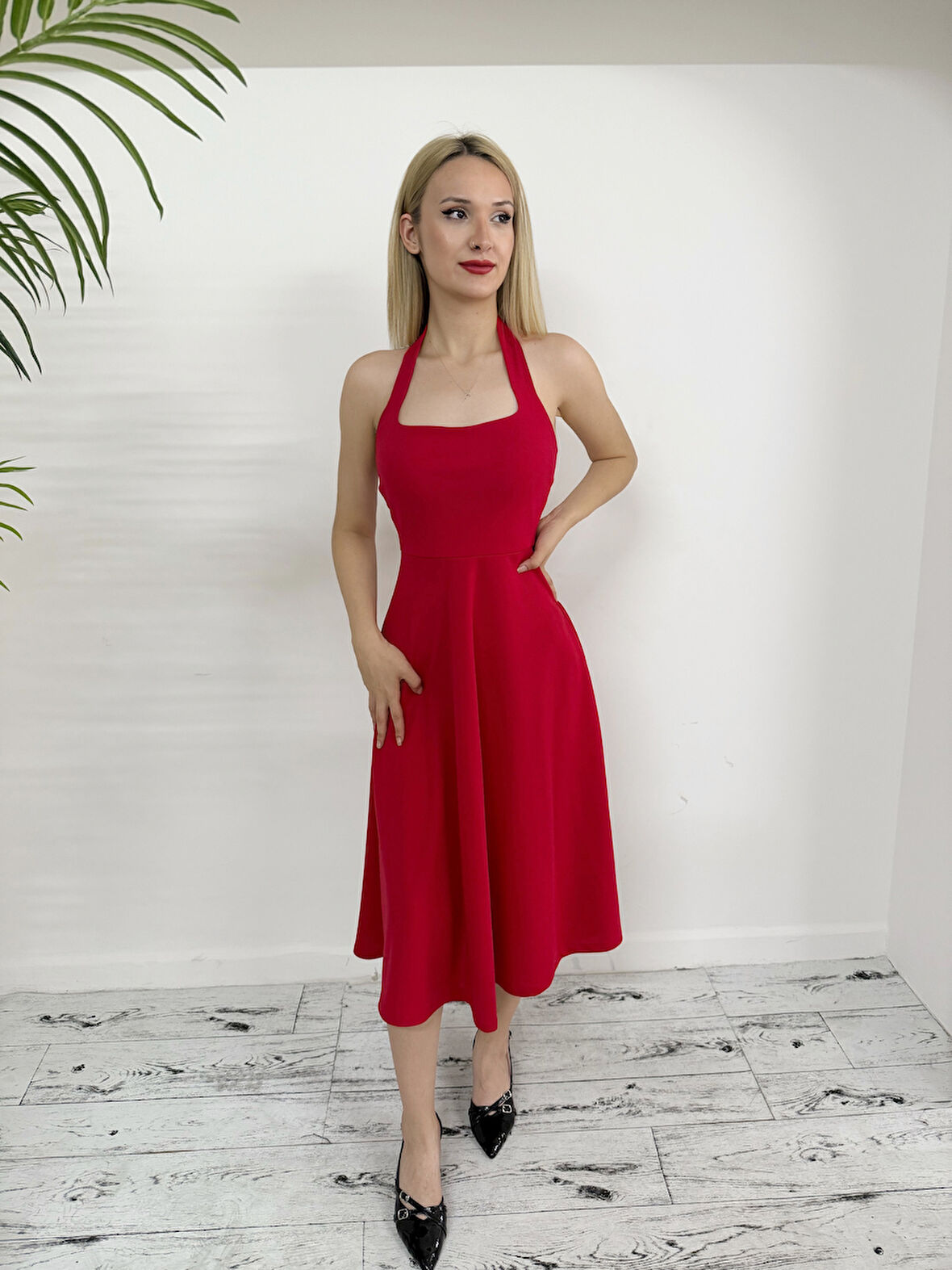 Boyundan Düğmeli kare yaka Midi elbise