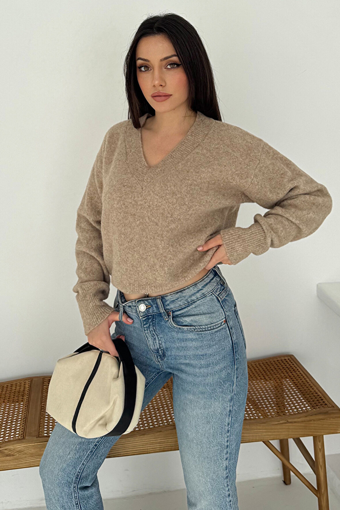 Kadın V Yaka Uzun Kollu Triko Kazak – Soft Classic