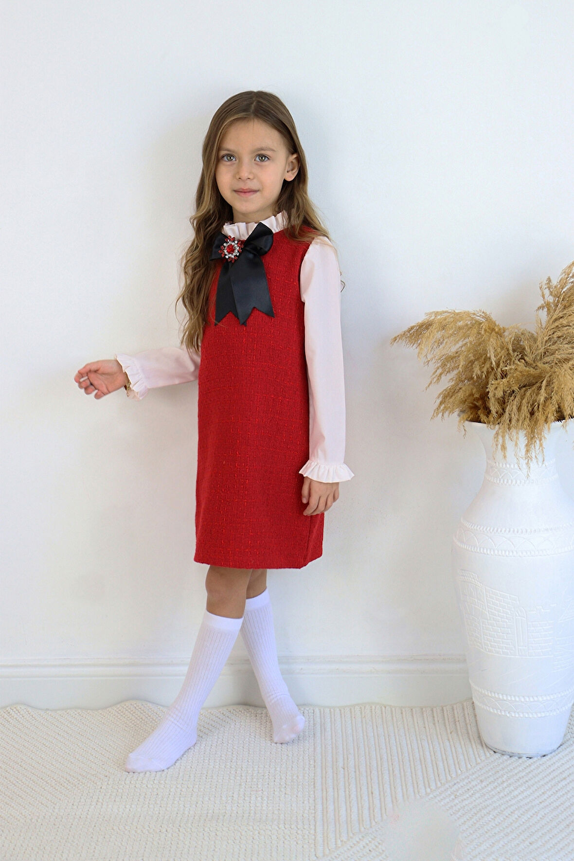 Kız Çocuk Vanessa Broş Detaylı Tüvit Kırmızıı Uzun Kollu Yılbaşı Elbisesi