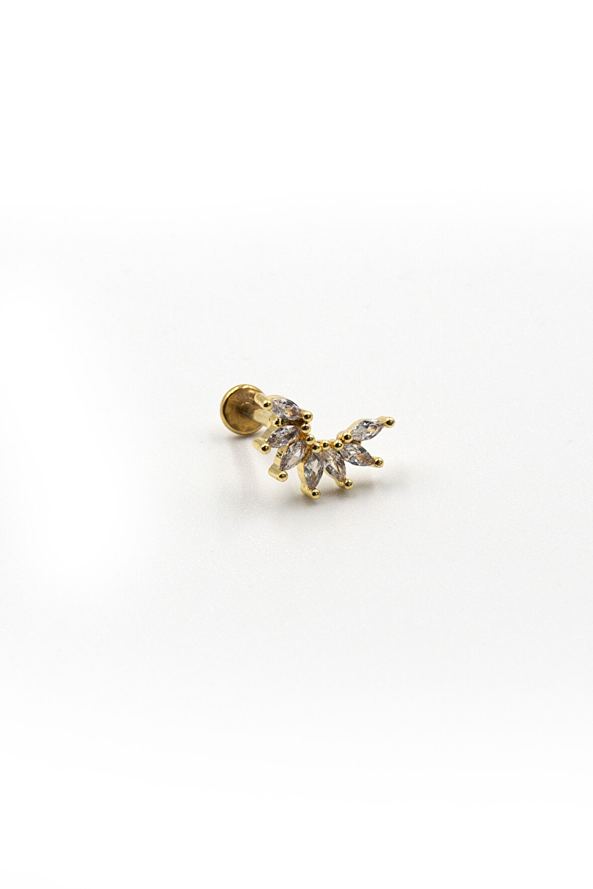 Çoklu Taş Detaylı Gold Tragus Piercing – Helix Uyumlu Anti Alerjik