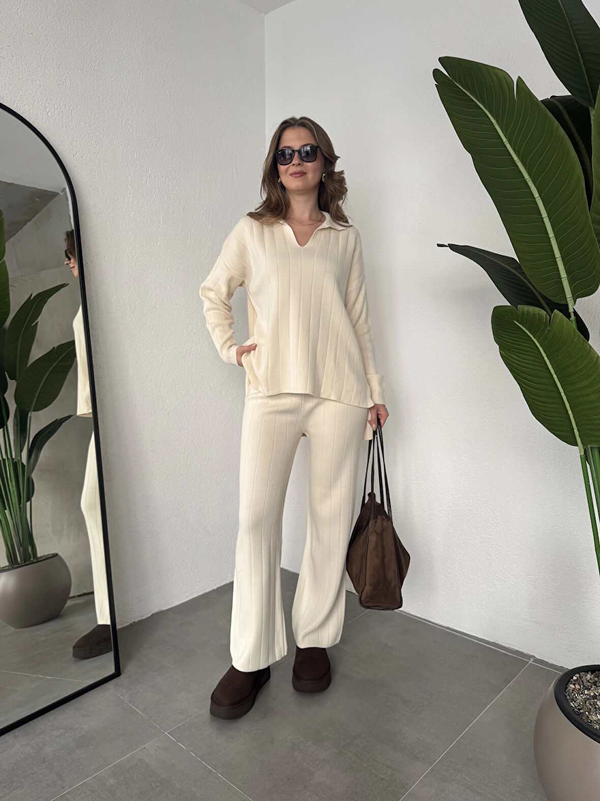 Krem Polo Yakalı Kazak İspanyol Paça Triko Pantolon İkili Takım