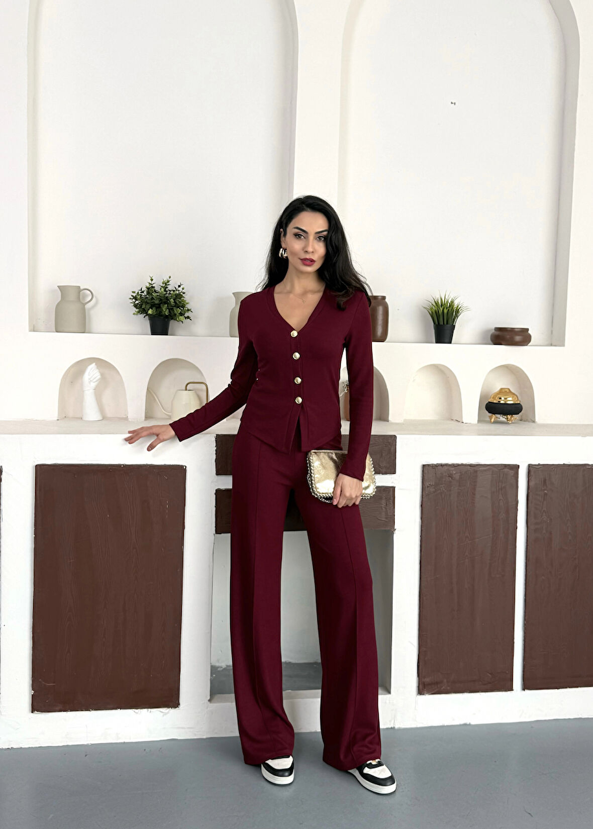 Bordo Gold Düğme Detaylı V Yaka Hırka İspanyol Paça Çimalı Viral Günlük Takım