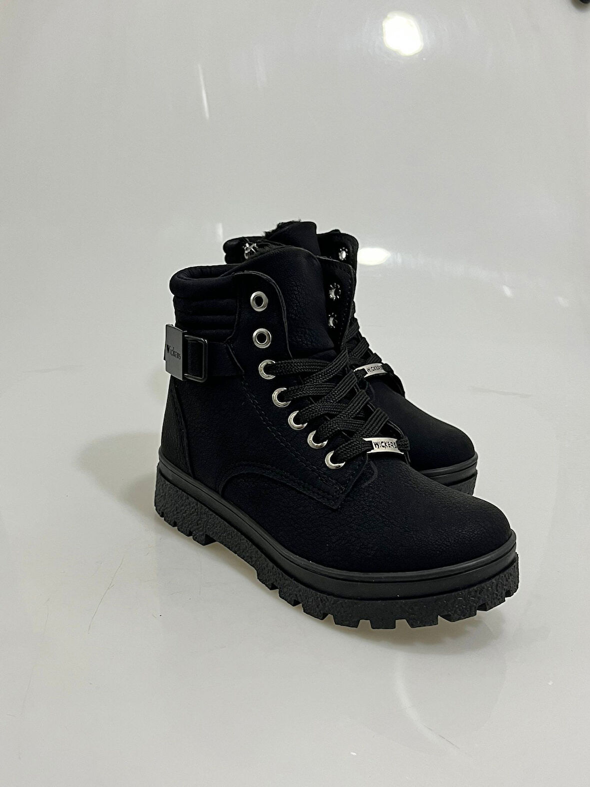 2159 Wickers Siyah Nubuk Kemer Detaylı Çocuk Botu