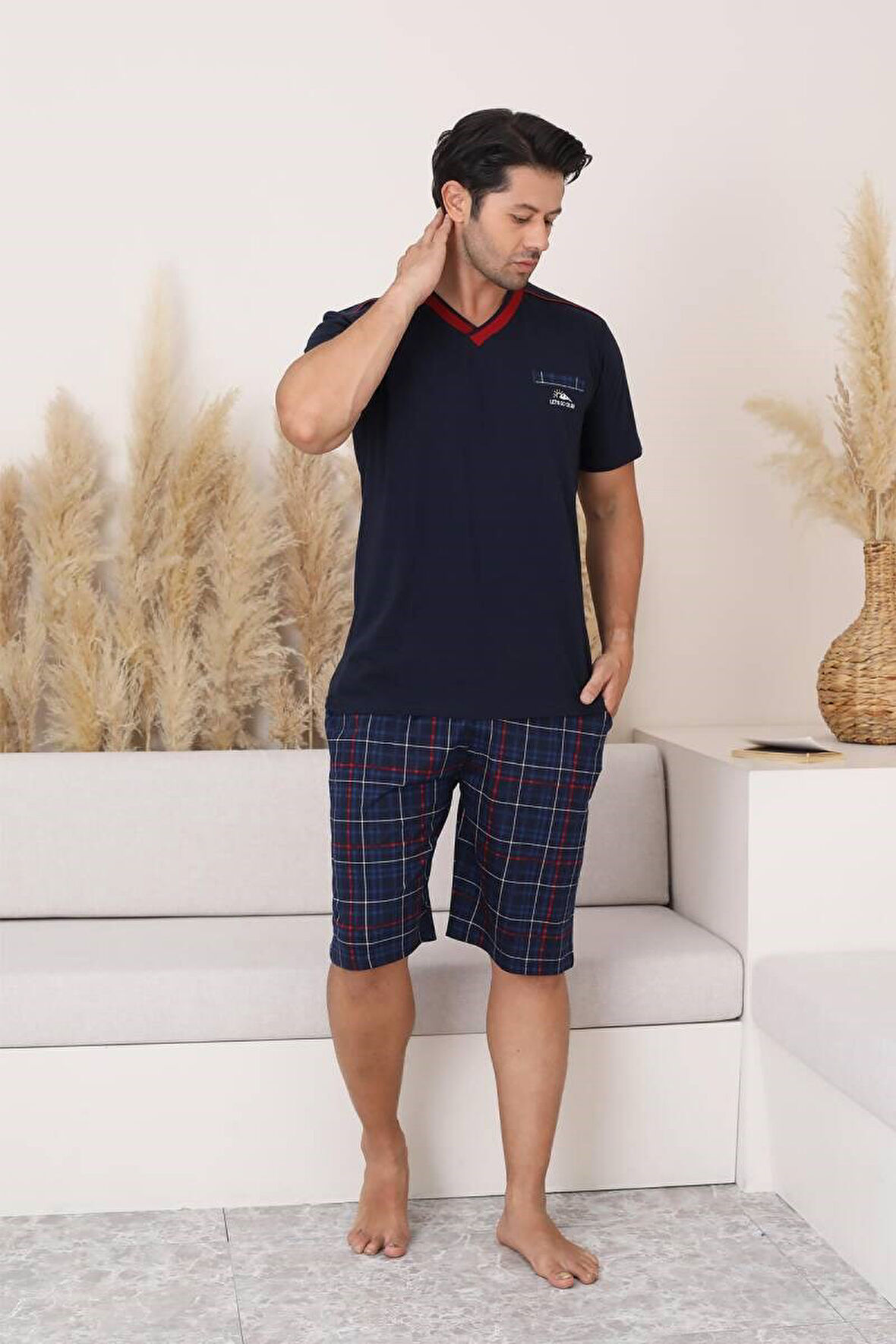 Erkek V Yaka Düğmesiz Ekose Desen Kısa Kol Cepli Şortlu %100 Pamuk Pijama Takımı