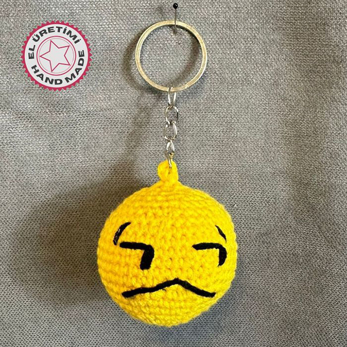 Uretti - Tuğba 9352 1259 El Yapımı Örgü Endişeli Yüz Emoji Model Anahtarlık