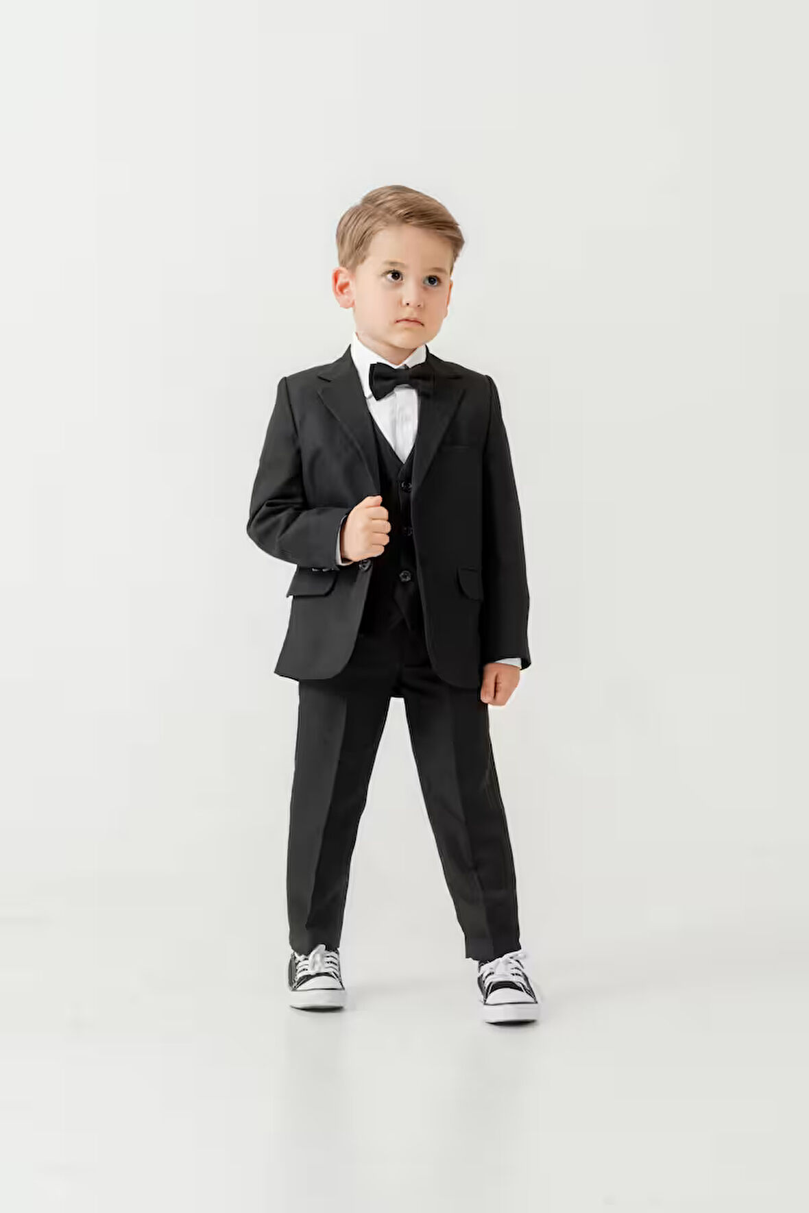 Mini Gentleman Erkek Çocuk Takım Elbise - 5 Parça (Ceket, Yelek, Gömlek, Pantolon, Papyon)