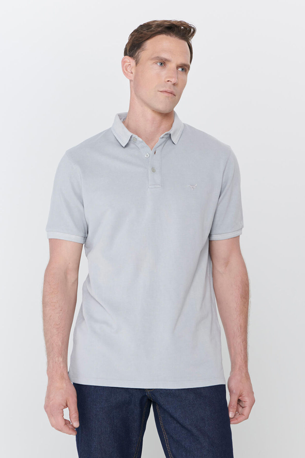 Erkek Gri Slim Fit Dar Kesim Polo Yaka %100 Pamuk Kısa Kollu Desenli Tişört