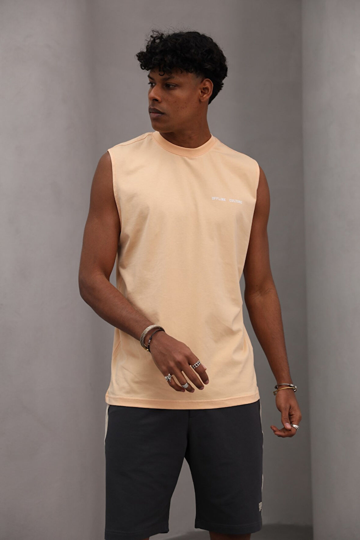 Rahat Kesim Offline Culture Kolsuz  %100 Pamuk Tişört Erkek