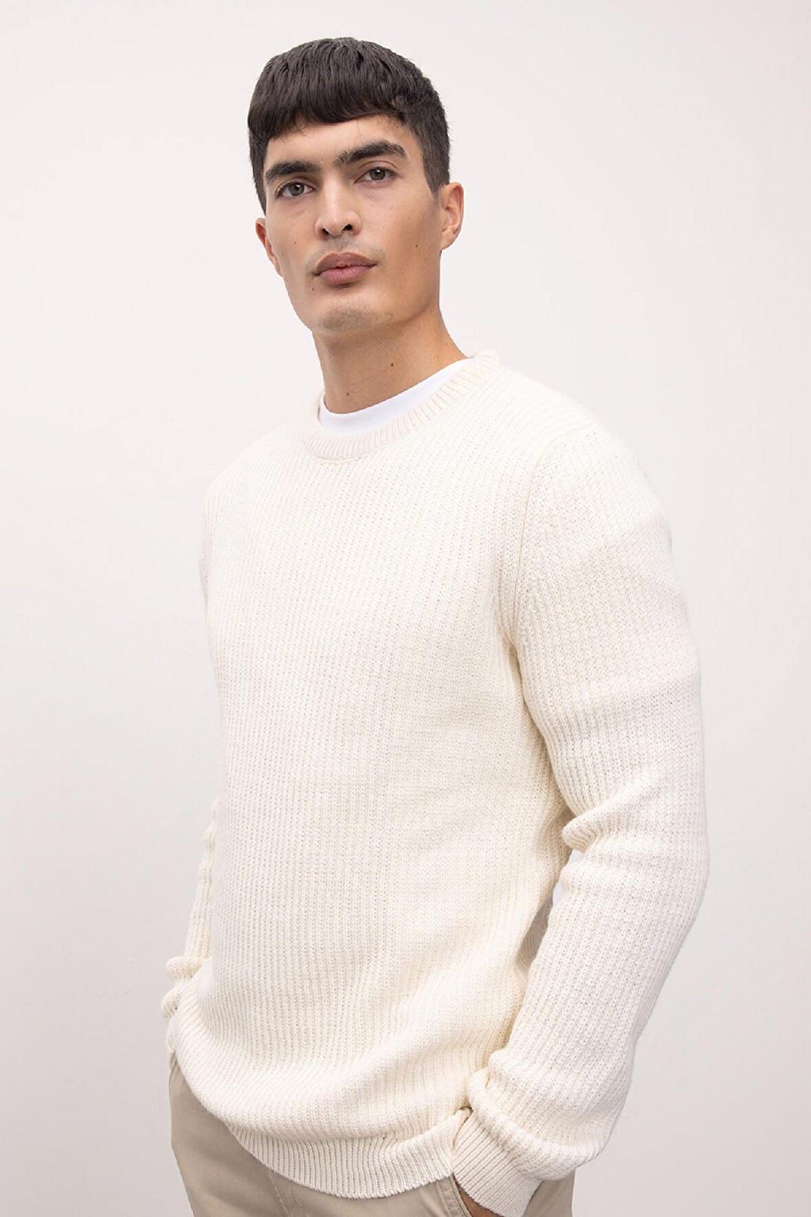 DeFacto Standart Fit Normal Kesim Bisiklet Yaka Dokulu Triko Kazak C8814AX24WNER139