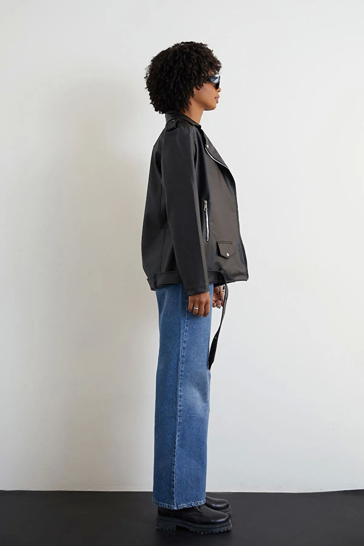 Uzun Deri Ceket Kadın Oversize Kesim Kemerli Model